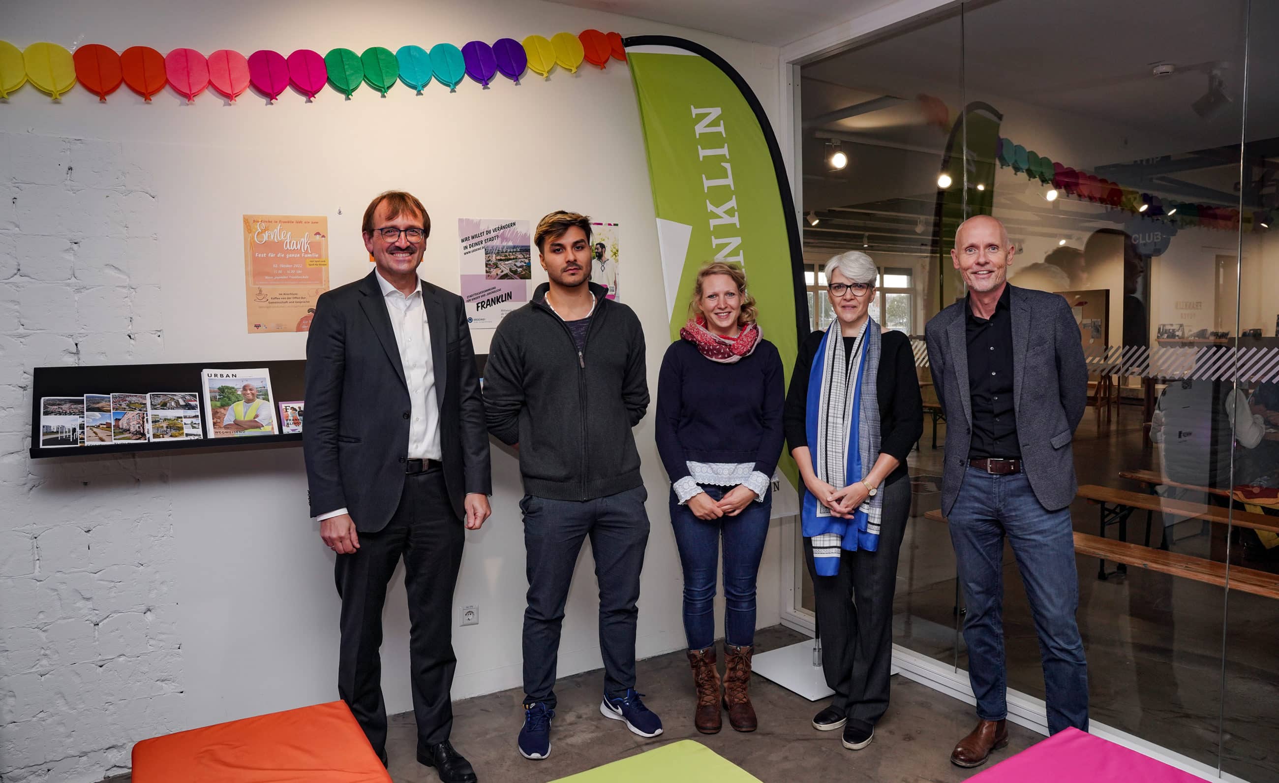 Gruppenbild der Geschäftsführung und des Teams Aufsiedlungsmanagement der MWSP bei der Eröffnung des FRANKLIN FOYER 2022